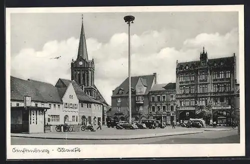 AK Senftenberg /N.-L., Markt mit Priv. Adler-Apotheke und Kirche