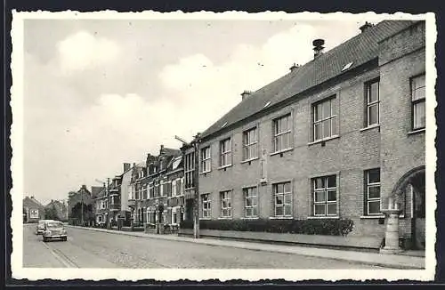 AK St-Kruis, St-Henricusschool, Zicht op Moerkerkesteenweg