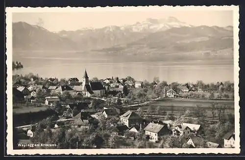 AK Weyregg am Attersee, Teilansicht mit den Bergen