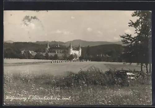 AK Wolfpassing, Teilansicht mit Bergen