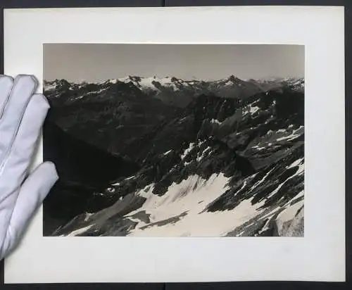 Fotografie unbekannter Fotograf und Ort, Alpen-Panorama, Fernsicht über viele Berggipfel