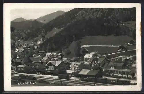 AK St. Aegyd a. N., Ortsansicht mit dem Bahnhof