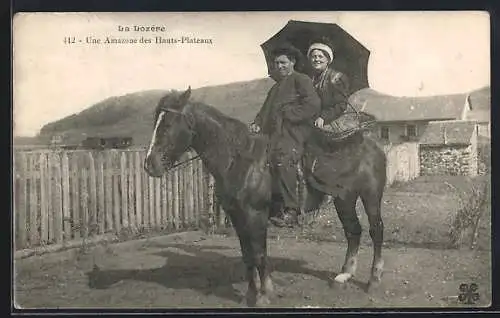 AK La Lozère, Une Amazone des Hauts-Plateaux