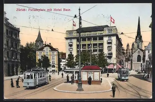 AK Zürich, Strassenbahnen auf dem Paradeplatz mit Hotel Baur