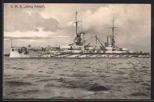 AK Kriegsschiff SMS König Albert vor der Küste