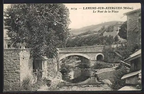 AK Lamure-sur-Azergues, Le Pont de la Place