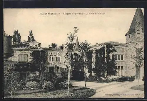 AK Lacenas, Château de Bionnay, La Cour d`honneur