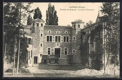 AK Lacenas, Château de Bionnay, La Cour d`Honneur