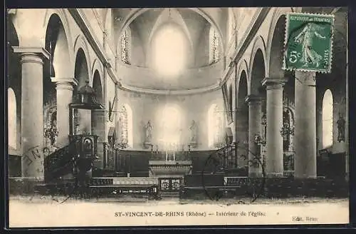 AK St-Vincent-de-Rhins, Intérieur de l`église