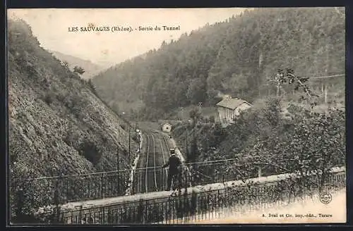 AK Les Sauvages, Sortie du Tunnel