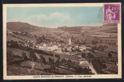 AK Saint-Bonnet-de-Troncy, Vue générale du village et des collines environnantes