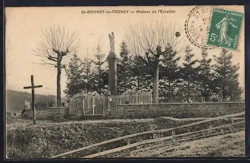 AK St-Bonnet-le-Troncy, Madone de l`Échallier et croix en bordure de forêt