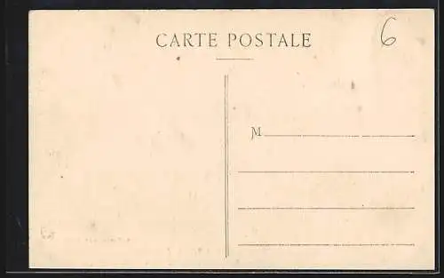 AK Neuville-sur-Saône, Restes de la Chapelle du vieux Château et entrée de l`École Maternelle