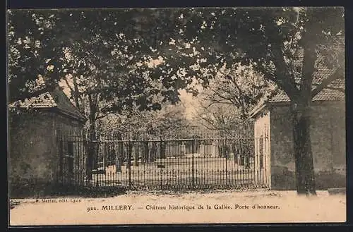 AK Millery, Château historique de la Gallée. Porte d`honneur