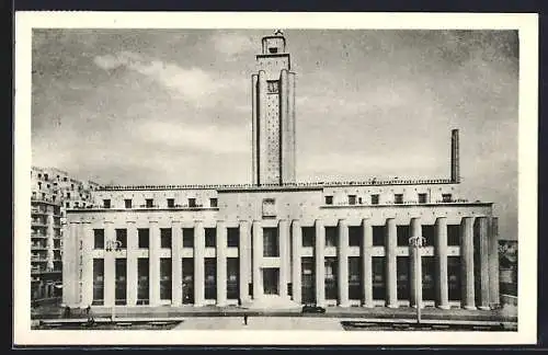 AK Villeurbanne, Hôtel de Ville avec son architecture monumentale