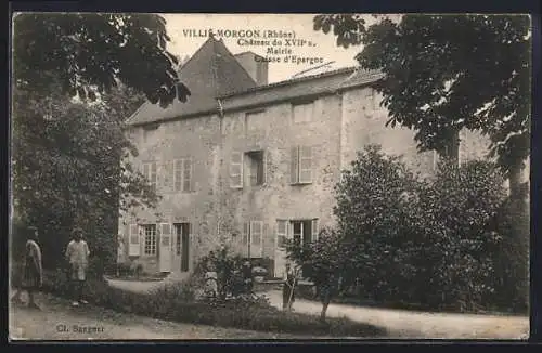 AK Villié-Morgon, Château du XVIIe s., Mairie et Caisse d`Épargne