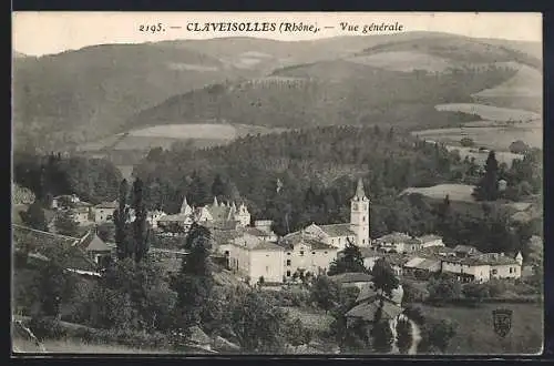 AK Claveisolles, Vue générale du village et des collines environnantes