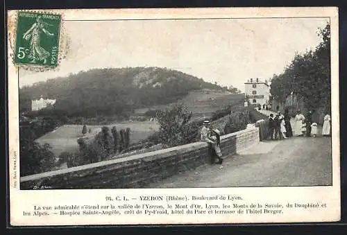 AK Yzeron, Boulevard de Lyon avec vue sur la vallée, Mont d`Or et les Alpes