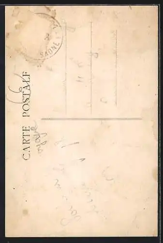 AK Les Écharmeaux, Le Carrefour et la Croix (sculptée de J. Molette)