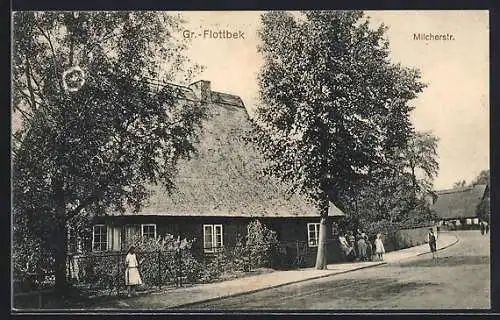 AK Hamburg-Flottbek, Blick in die Milcherstrasse