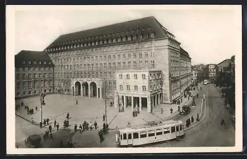 AK Bochum, Strassenbahn vor dem Rathaus