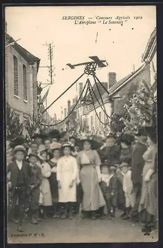 AK Sergines, Concours Agricole 1912, L`Aèroplane Le Senonais