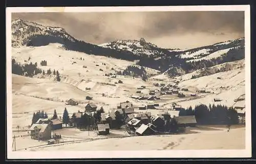 AK Oberiberg, Teilansicht gegen die Ibergeregg im Schnee