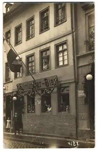 10 Fotografien Ansicht Wien, Gasthäuser, Kneipen, Geschäfts - & Wohnhäuser, Wiener Typen, Strassenansicht u.a.