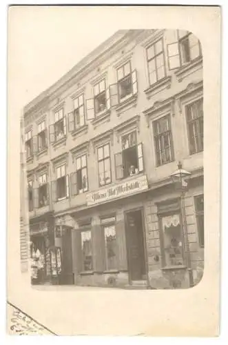 10 Fotografien Ansicht Wien, Gasthäuser, Kneipen, Geschäfts - & Wohnhäuser, Wiener Typen, Strassenansicht u.a.