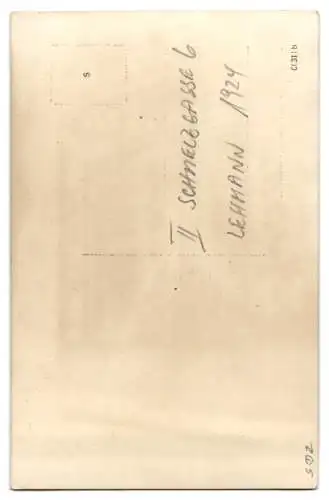 10 Fotografien Ansicht Wien, Gasthäuser, Kneipen, Geschäfts - & Wohnhäuser, Wiener Typen, Strassenansicht, Fassaden u.a.