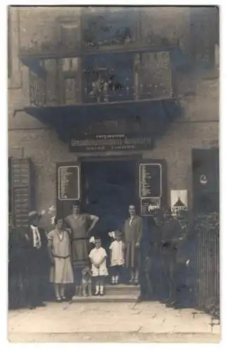 10 Fotografien Ansicht Wien, Gasthäuser, Kneipen, Geschäfts - & Wohnhäuser, Wiener Typen, Strassenansicht, Fassaden u.a.