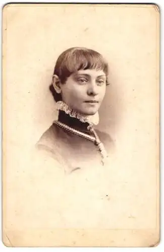 Fotografie J.H. Nowell, Charleston, King St 263, Othilie A. C. Hofstetter im Porträt