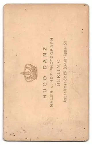 Fotografie Hugo Danz, Berlin, Jerusalemer Strasse 28, Porträt eines jungen Mannes