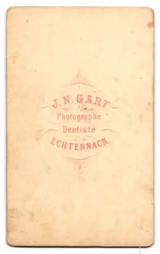 Fotografie J. N. Gary, Echternach, Porträt einer Frau