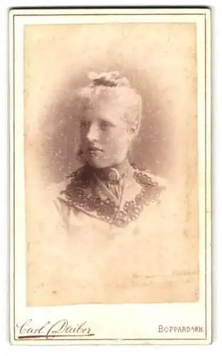 Fotografie Carl Daiber, Boppard a/Rh., Simmernerstrasse, Porträt einer jungen Frau