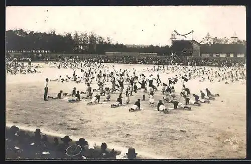 AK Kolin, Turner bei Freiübungen, Sokol