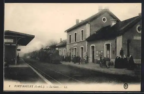 AK Port-Boulet /P.-et-L., La Gare, Bahnhof