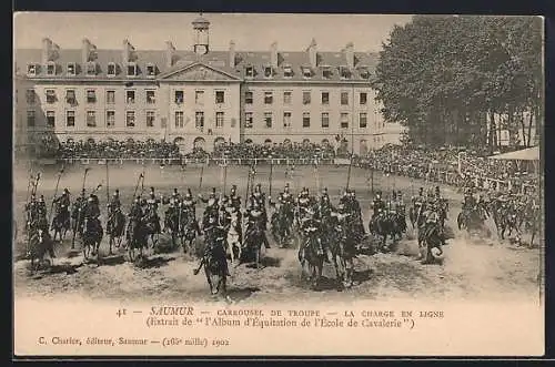 AK Saumur, Carrousel de Troupe, La Charge en Ligne, franz. Kavallerie