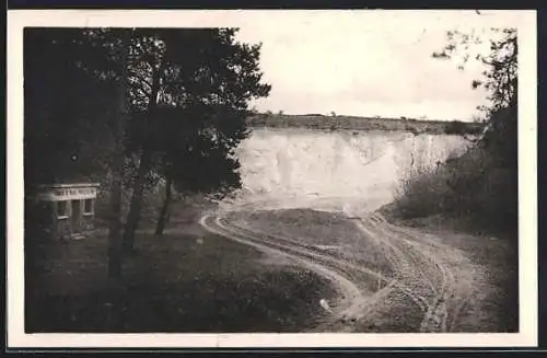 AK Broué, Les Carrières