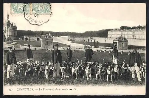 AK Chantilly, La Promenade de la Meute