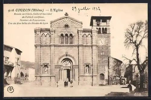 AK Couzon, L`Église avec statue et bas-relief de Fabisch, une des plus belles du Diocèse de Lyon