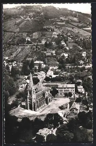 AK Saint-Cyr-au-Mont-d`Or, Vue aérienne de l`église et des vignobles environnants