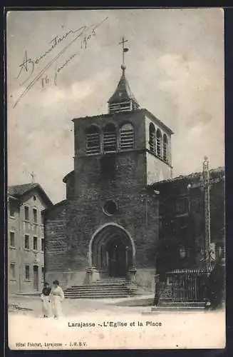 AK Larajasse, L`Église et la Place