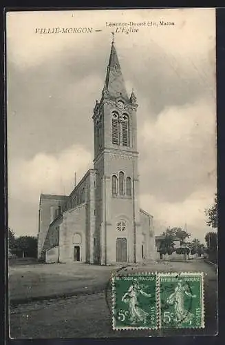 AK Villié-Morgon, L`église et son clocher imposant