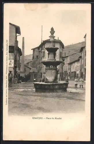 AK Beaujieu, Place du Marché avec fontaine centrale