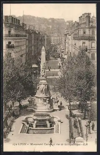 AK Lyon, Monument Carnot et rue de la République