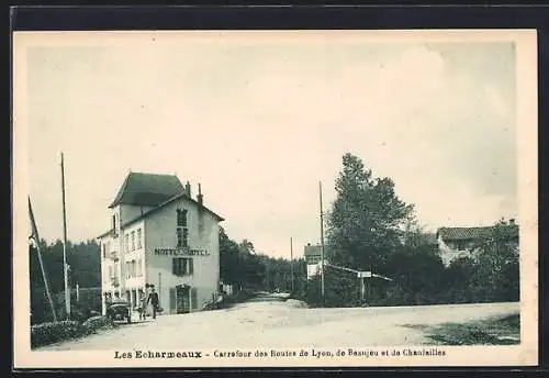 AK Les Écharmeaux, Carrefour des Routes de Lyon, de Beaujeu et de Chauffailles