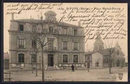 AK St-Fons, Place Michel-Perret avec bâtiment historique et arbres dénudés