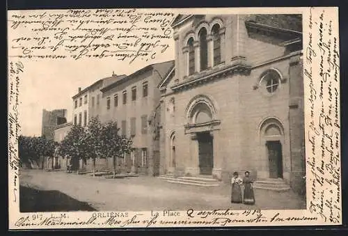 AK Orliénas, La Place avec bâtiments et arbres en septembre 1913