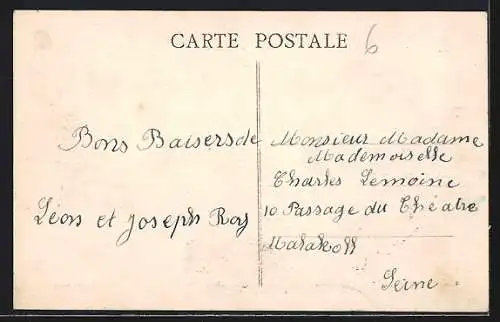 AK Villefranche-sur-Saône, Rue Nationale animée avec passants et commerces